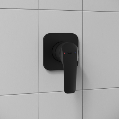 Душевая система скрытого монтажа с тропическим душем IDDIS Optima Home OPHBL01i66, черный матовый